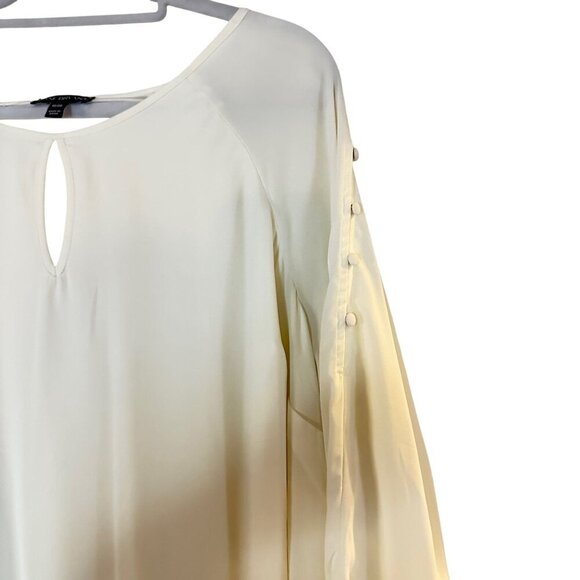 Lane Bryant Womens Cream Off White Top Blouse Beautiful Button Details Lined - Picture 3 of 5